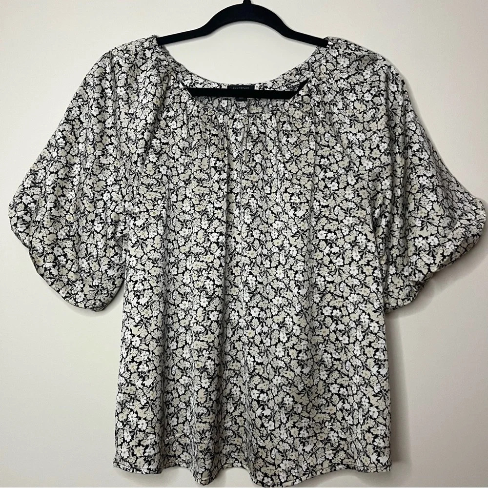 ANN TAYLOR Factory Satin Boho Floral Print Bell Sleeve Top Blouse